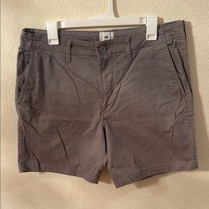 H&M Men's Gray Shorts, Size 34, Used - Like New